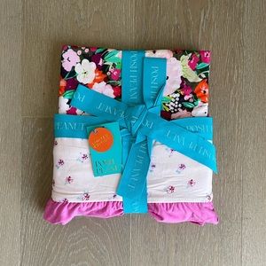 Posh peanut reversible ruffled blanket
